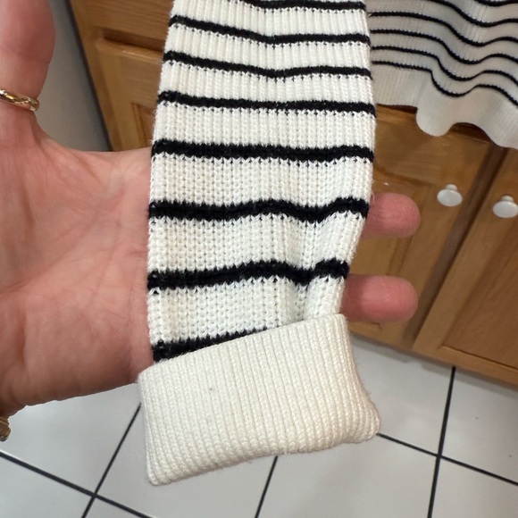Lauren Ralph Lauren Black and White Striped Crew Neck Sweater - Picture 10 of 10